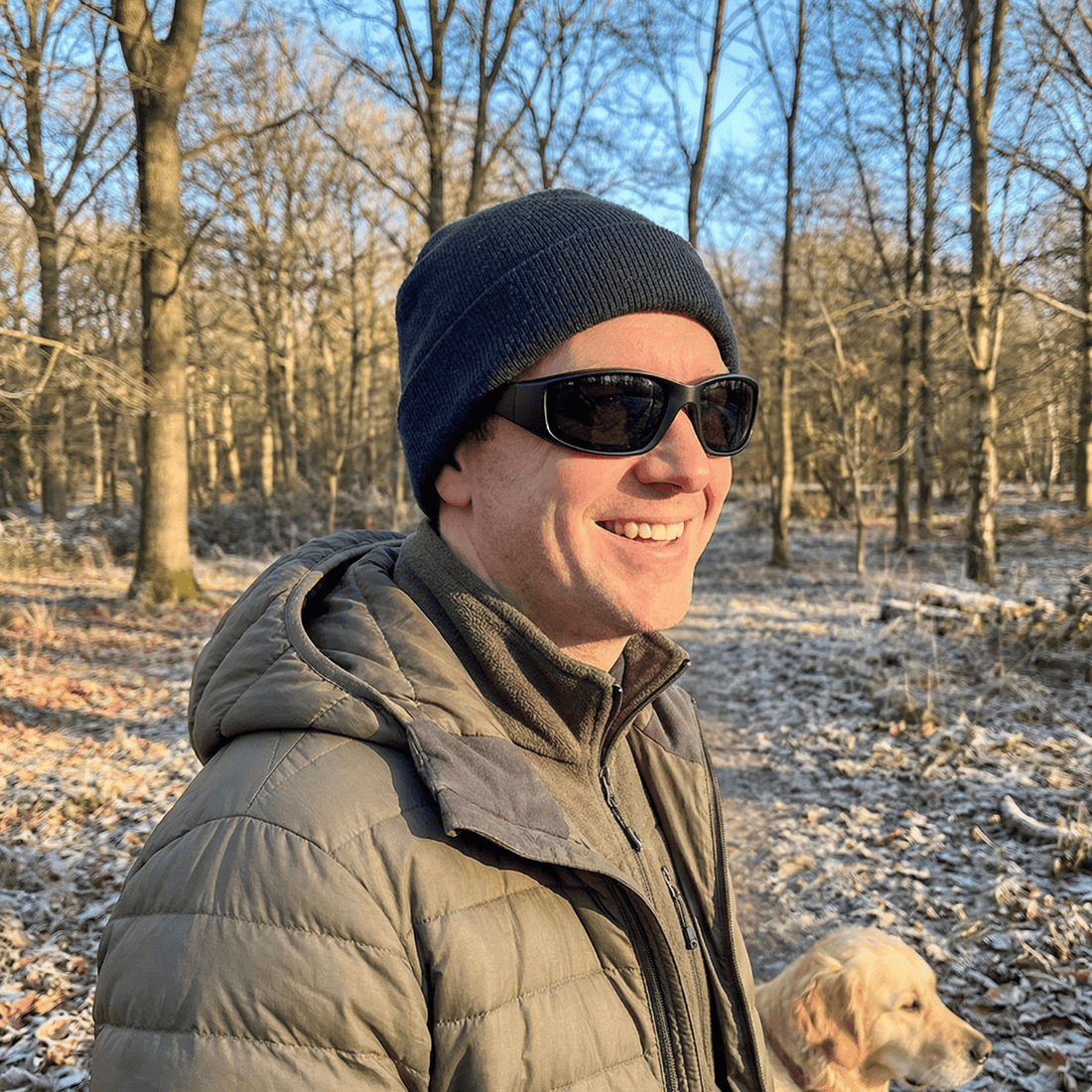 Originals | Black Photochromic Polarized Sunglasses with Grey-to-Black Lenses with foam insert, image 2.