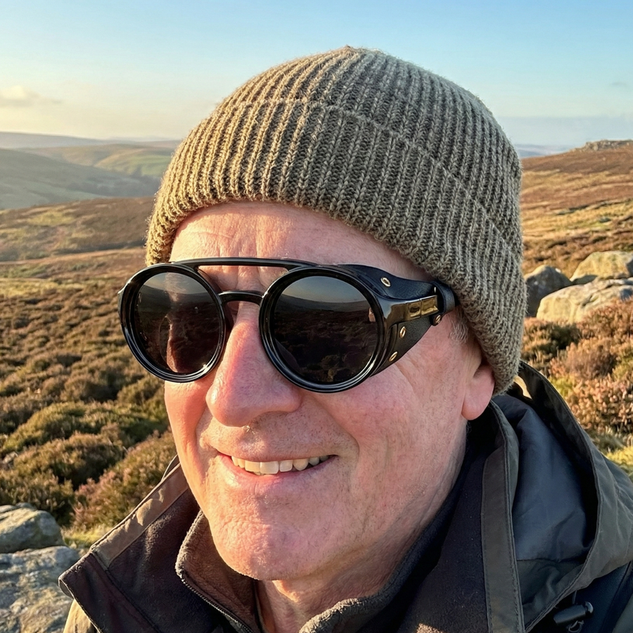 Explorer | Black | Standard Lens